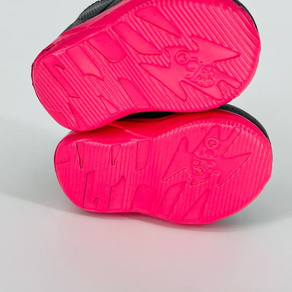 OG Black Short Ankle Height Rubber Booties Hot Pink Soles for 18 Inch Dolls GUC - Picture 8 of 14